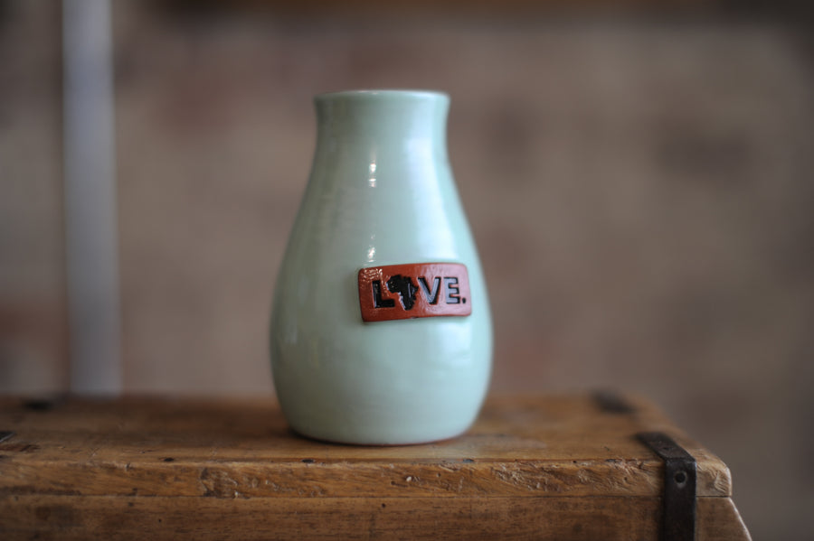 LOVE. VASE - Haiti