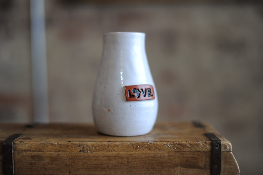 LOVE. VASE - Haiti