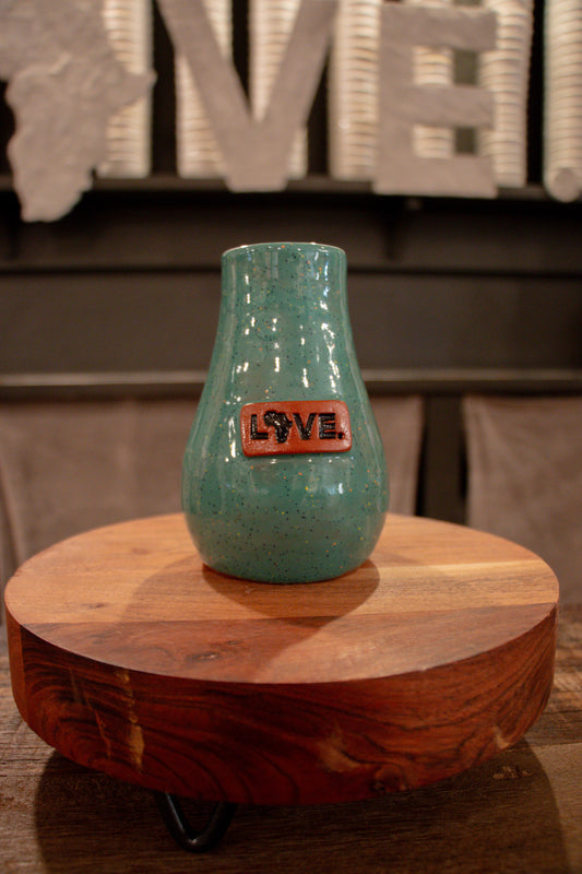 2026 LOVE. VASE - Haiti